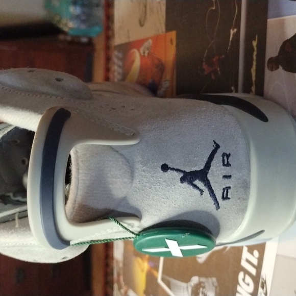 NWT Jordon Georgetown Retro 6 Size Mens 9 Women 10 5 - Picture 3 of 9